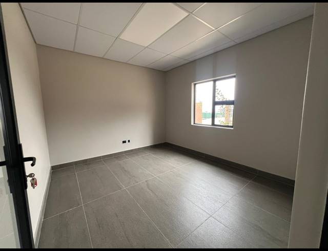 1,026M² WAREHOUSE TO LET IN SUNDERLAND RIDGE
